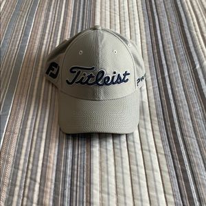 Titleist fitted golf hat